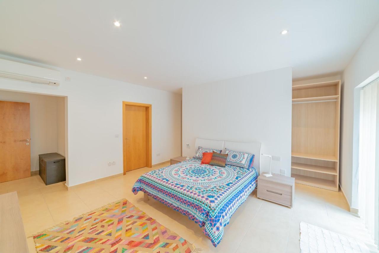 מליאהה Luxury Seaview & Pool-Hosted By Sweetstay מראה חיצוני תמונה